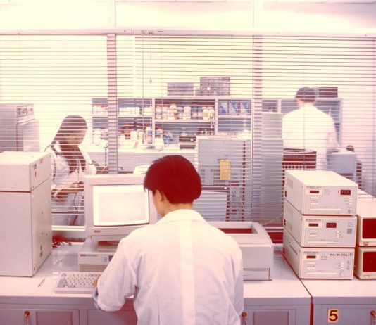 History OldvLaboratory - Bara Scientific